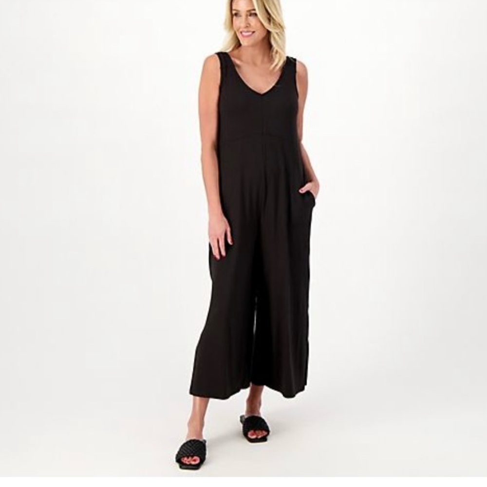 Cuddleduds Black Sleeveless Jumpsuit